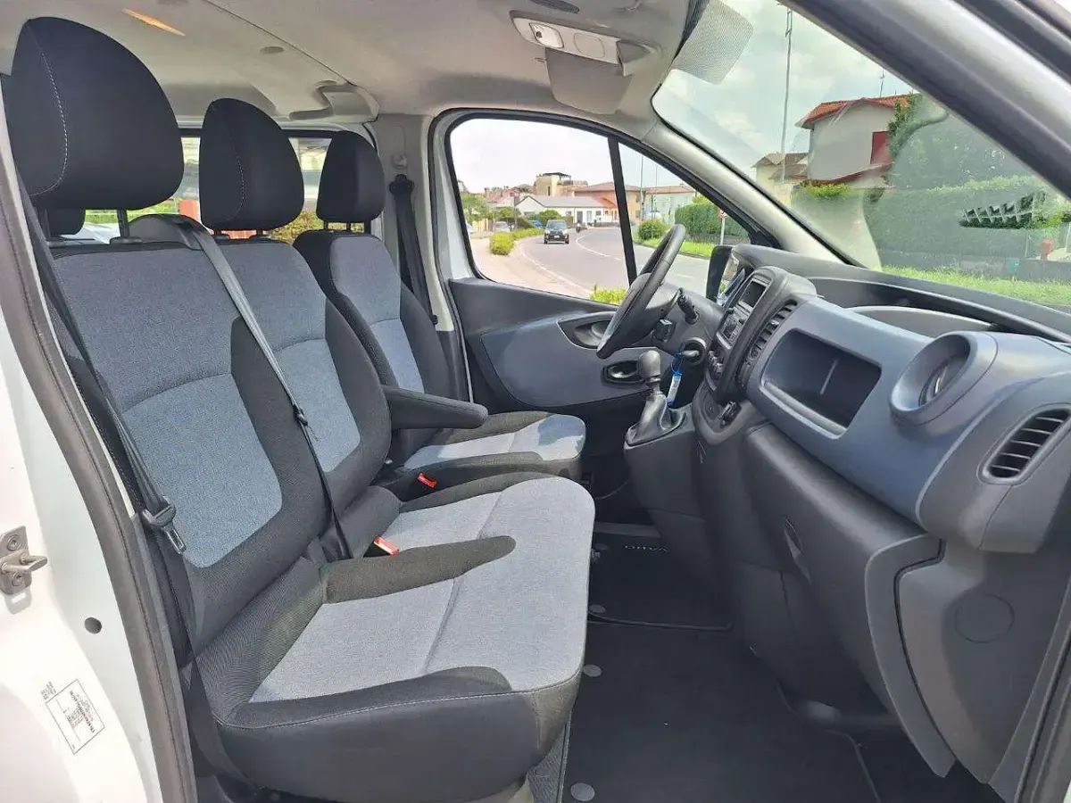 Usata Opel Vivaro-e Combi S 121 CV (88 kW) 2019 Bianco Monovolume