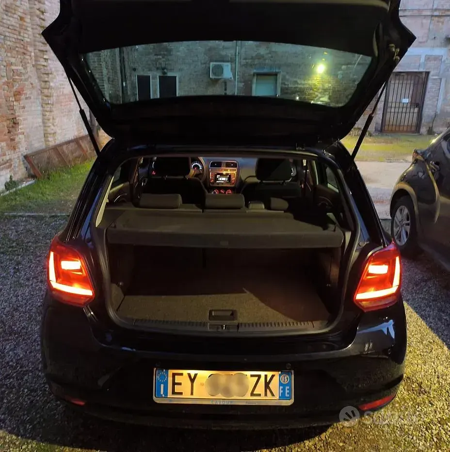 Usata VW Polo Comfortline 75 CV (55 kW) 2015 Nero Berlina