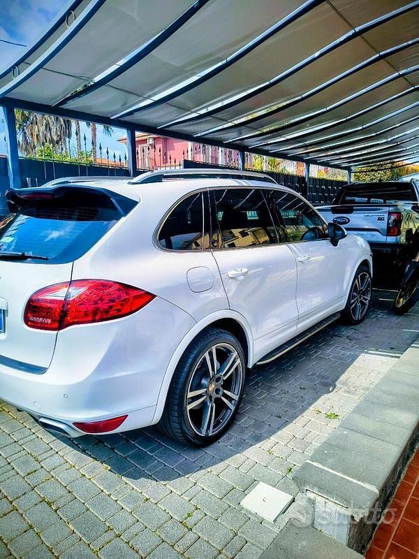 Usata Porsche Cayenne 250 CV (183 kW) 2014 Bianco SUV