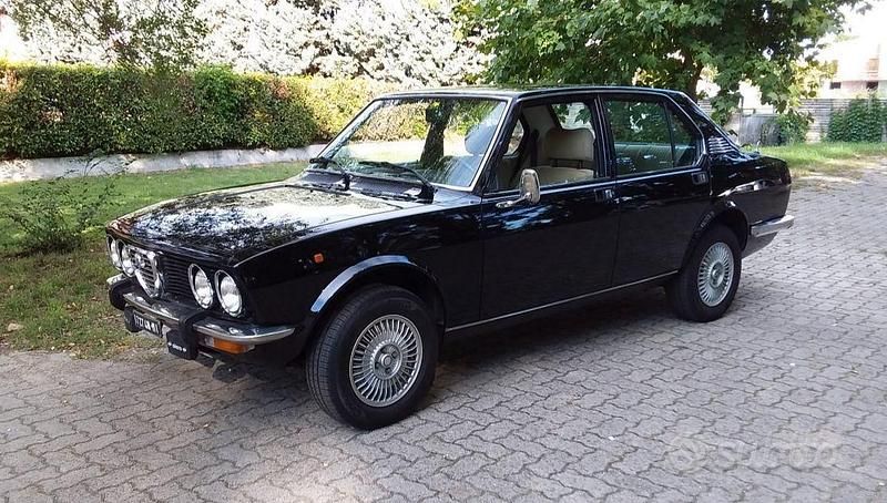 Nero Usata 1981 Alfa Romeo Alfetta Tre volumi | 18.200 € - Immagine 1/4