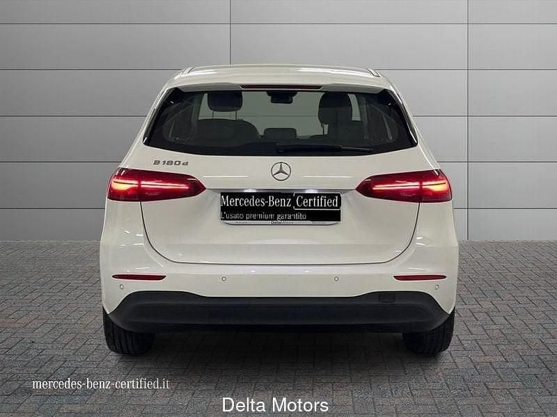 Usata Mercedes 180 Advanced 116 CV (85 kW) 2023 Bianco Berlina