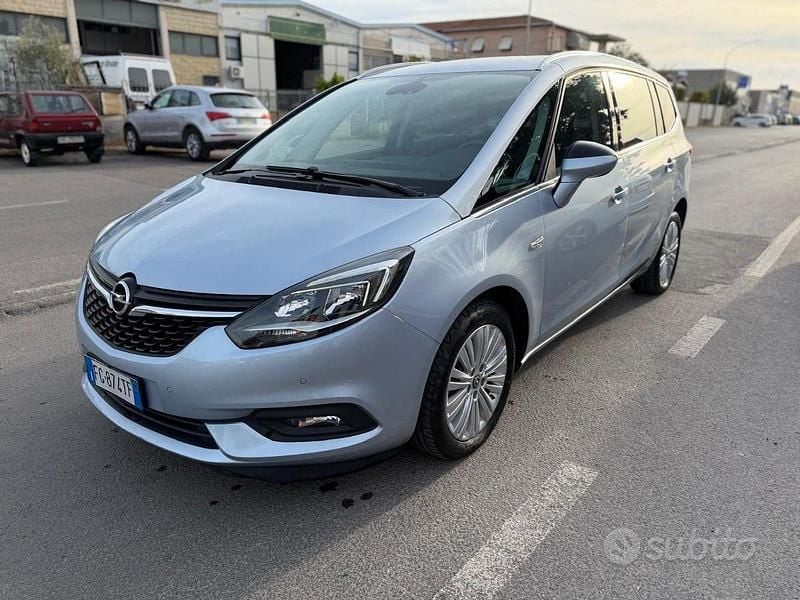 Usata Opel Zafira Innovation 150 CV (110 kW) 2017 Blu Monovolume