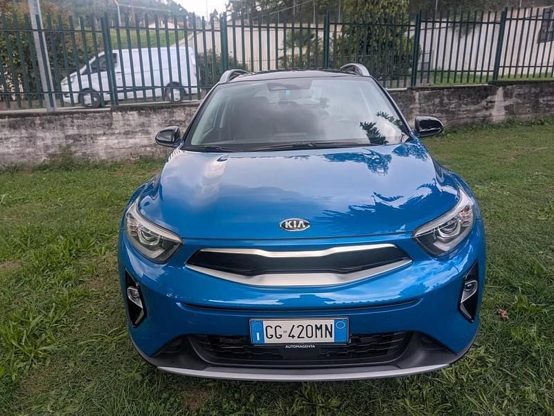 Usata Kia Stonic GT-Line 101 CV (74 kW) 2021 Blu SUV