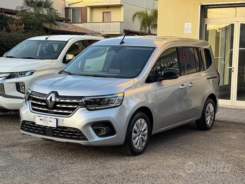 Usata Renault Kangoo Edition One 95 CV (69 kW) 2022 Argento Monovolume