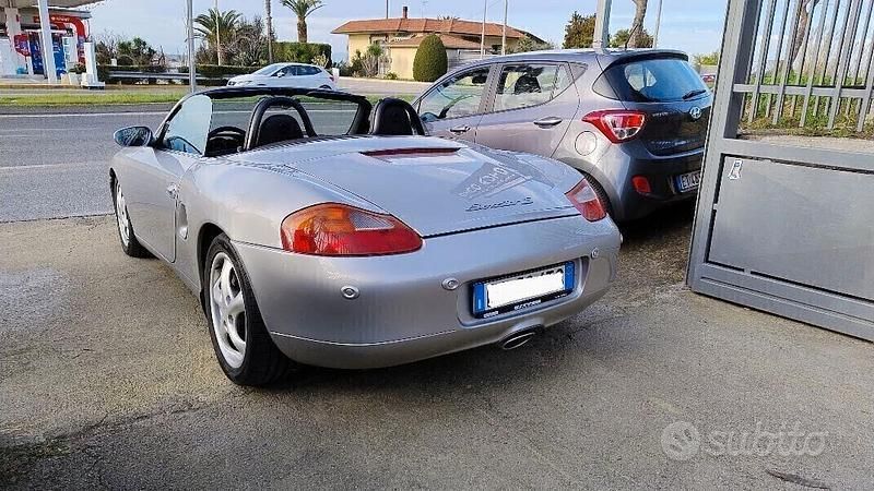 Usata Porsche Boxster 204 CV (150 kW) 1999 Grigio Cabrio