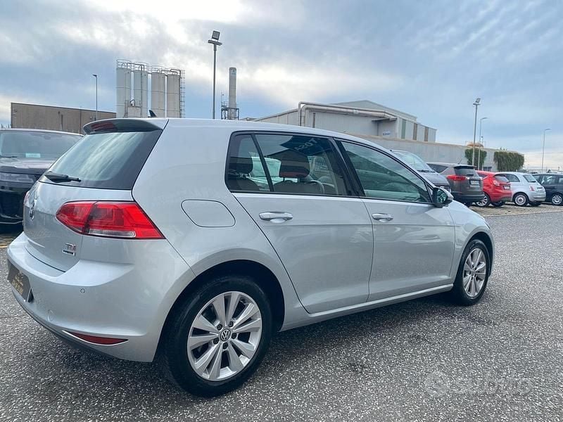 Usata VW Golf VII Executive 110 CV (80 kW) 2017 Grigio Station wagon