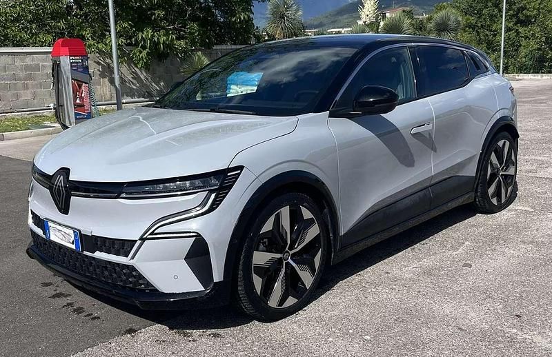 Usata Renault Mégane Techno 55 kW (75 CV) 2022 Grigio Berlina