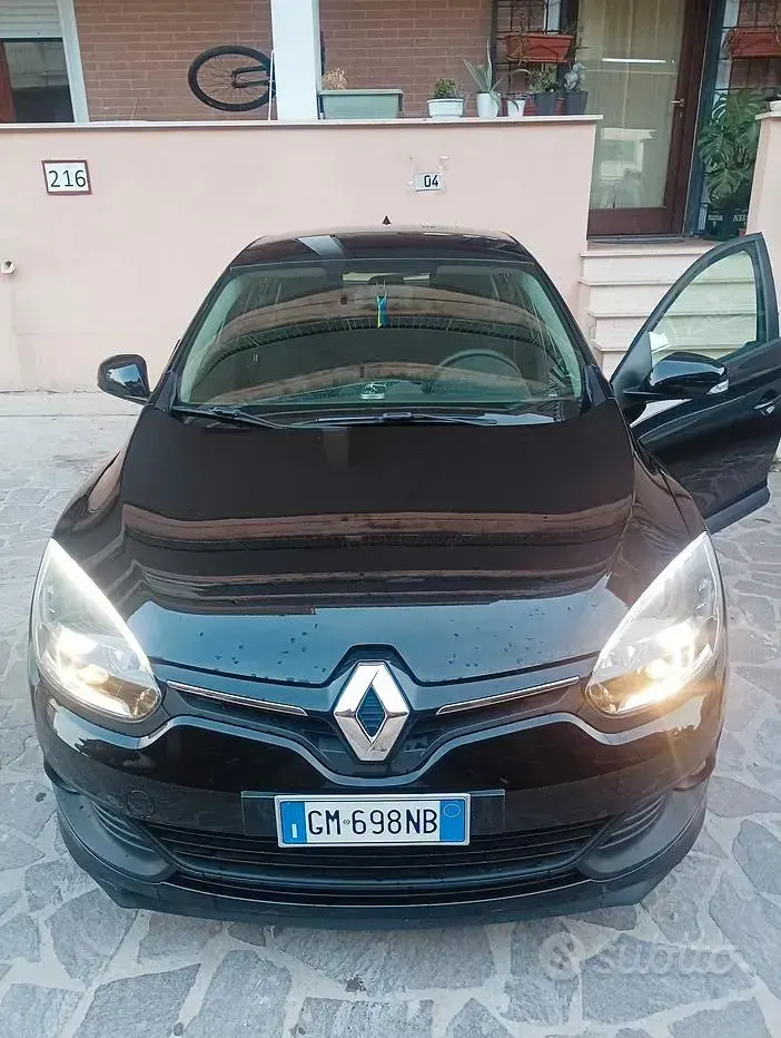 Usata Renault Mégane II LIMITED 110 CV (80 kW) 2023 Nero Berlina