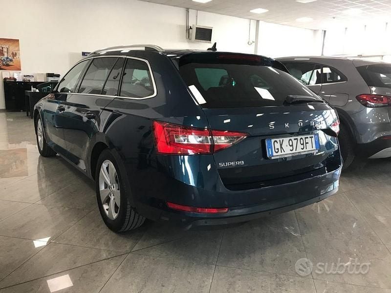 Usata Skoda Superb Executive 218 CV (160 kW) 2022 Blu Station wagon