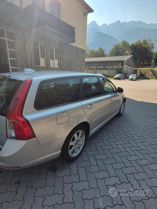 Usata Volvo V50 101 CV (74 kW) 2012 Grigio Station wagon