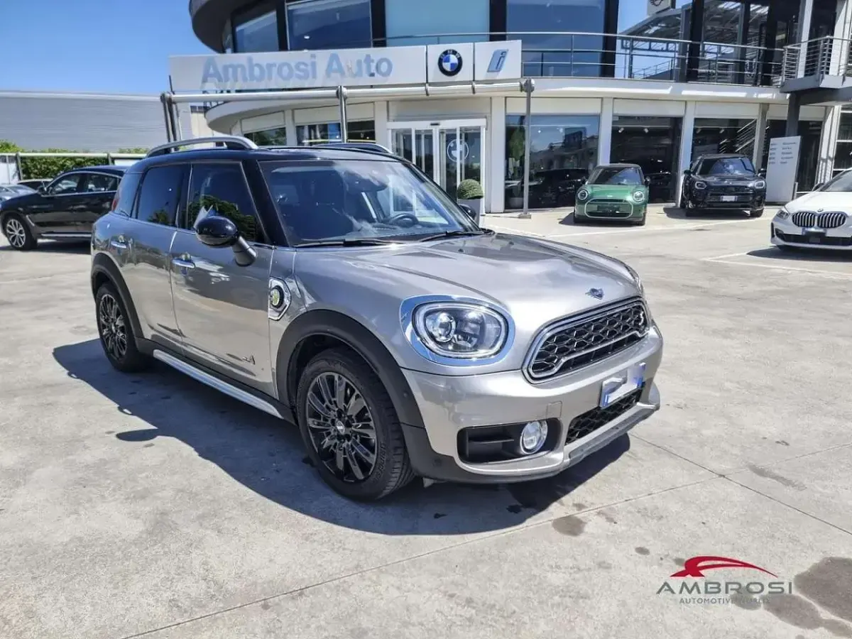 Usata Mini Cooper S Countryman Hype 136 CV (100 kW) 2019 Argento SUV