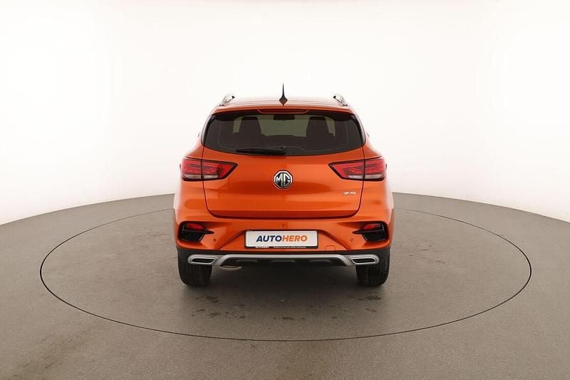 Usata MG ZS Comfort 106 CV (77 kW) 2022 Arancio SUV