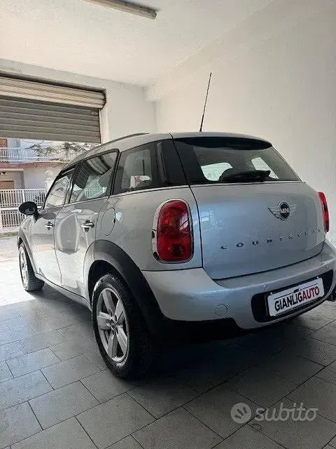 Usata Mini Cooper Countryman 111 CV (81 kW) 2015 Grigio SUV