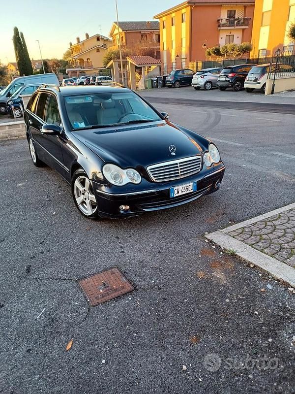 Usata Mercedes C220 2005 Blu Station wagon