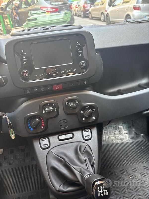 Gebraucht Fiat Panda 69 PS (50 kW) 2023 Kleinwagen