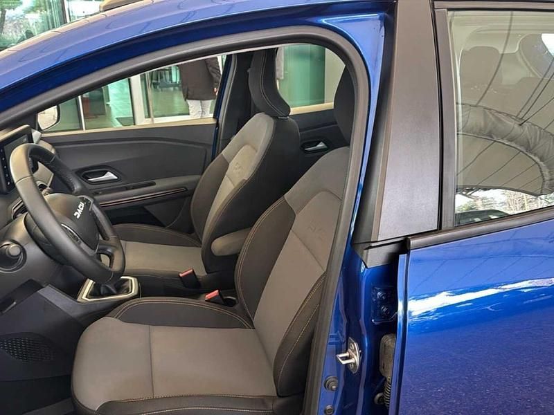Usata Dacia Sandero Extreme 101 CV (74 kW) 2025 Blu Utilitaria