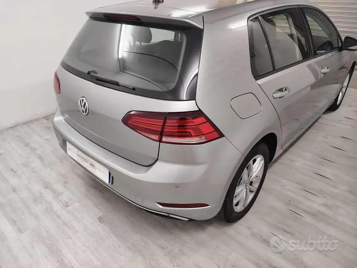 Usata VW Golf VII 116 CV (85 kW) 2019 Grigio Berlina