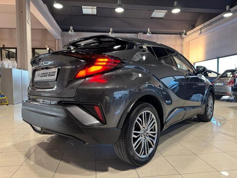 Usata Toyota C-HR Lounge 2021 Grigio scuro SUV