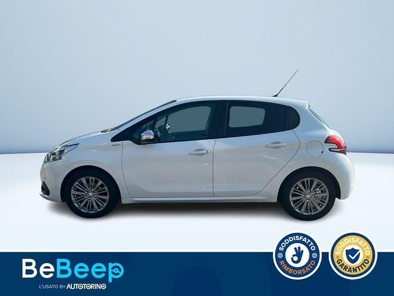 Usata Peugeot 208 Active 83 CV (61 kW) 2018 Bianco pastello Utilitaria
