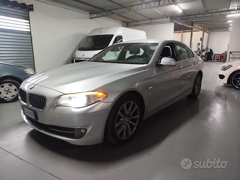 Begagnad BMW 520 Efficient Dynamics 184 HK (135 kW) 2011 Grå Sedan