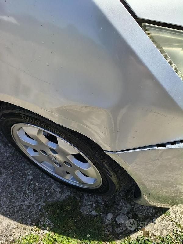 Usata Mitsubishi Colt 95 CV (69 kW) 2007 Grigio Utilitaria