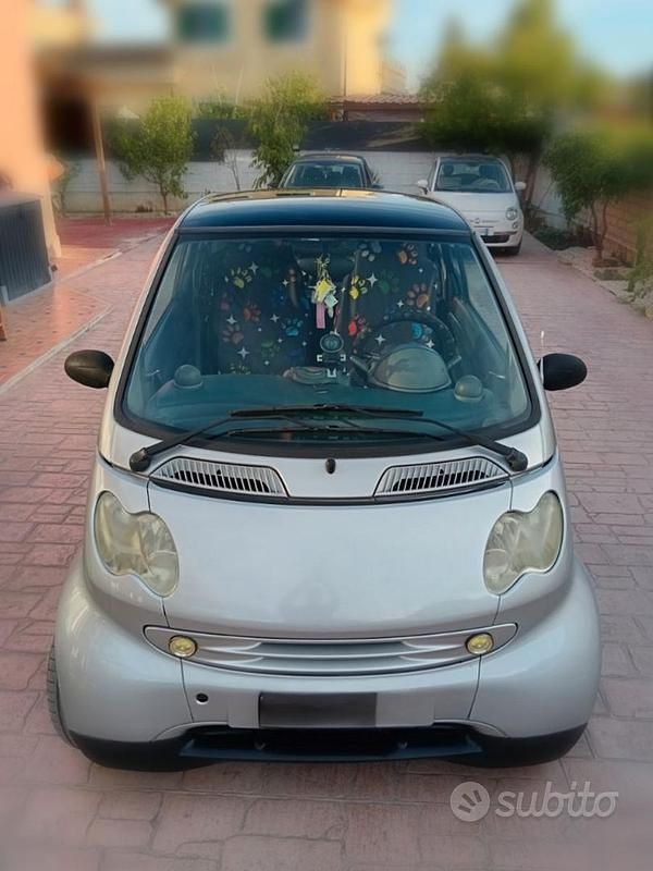 Usata Smart ForTwo Coupé 61 CV (44 kW) 2006 Utilitaria