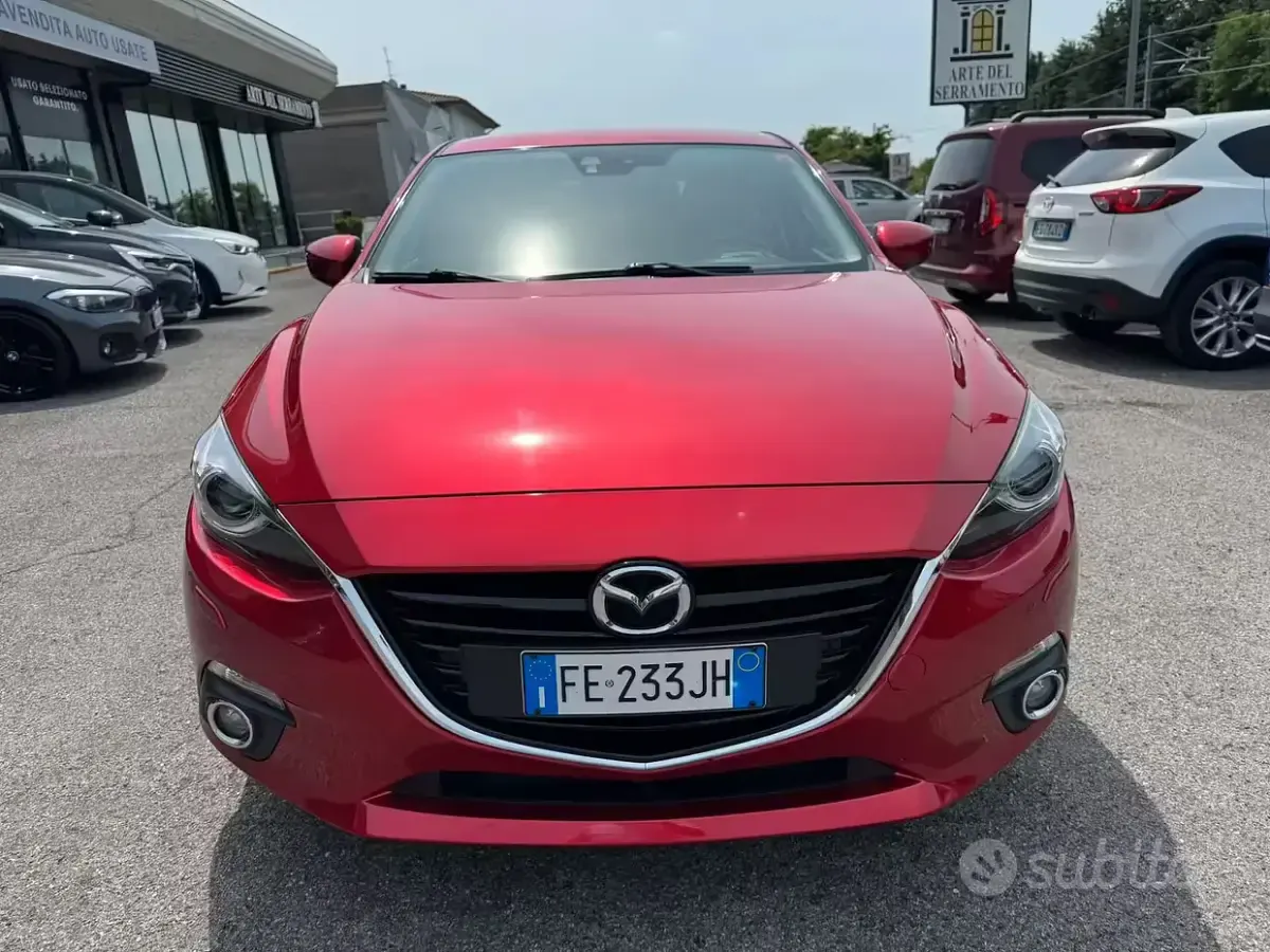 Usata Mazda 3 Exceed 105 CV (77 kW) 2016 Rosso Berlina