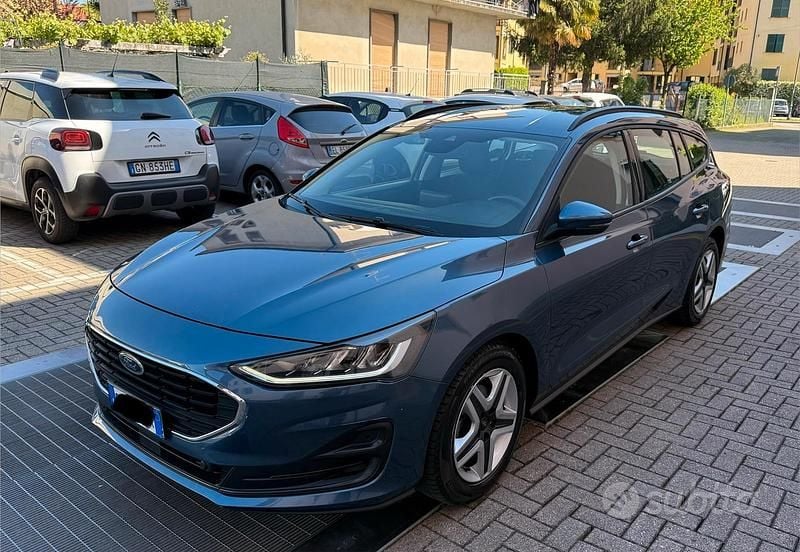 Usata Ford Focus 120 CV (88 kW) 2022 Blu Station wagon