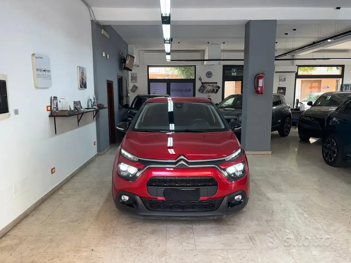 Usata Citroën C3 PureTech 110 CV (80 kW) 2024 Rosso Utilitaria