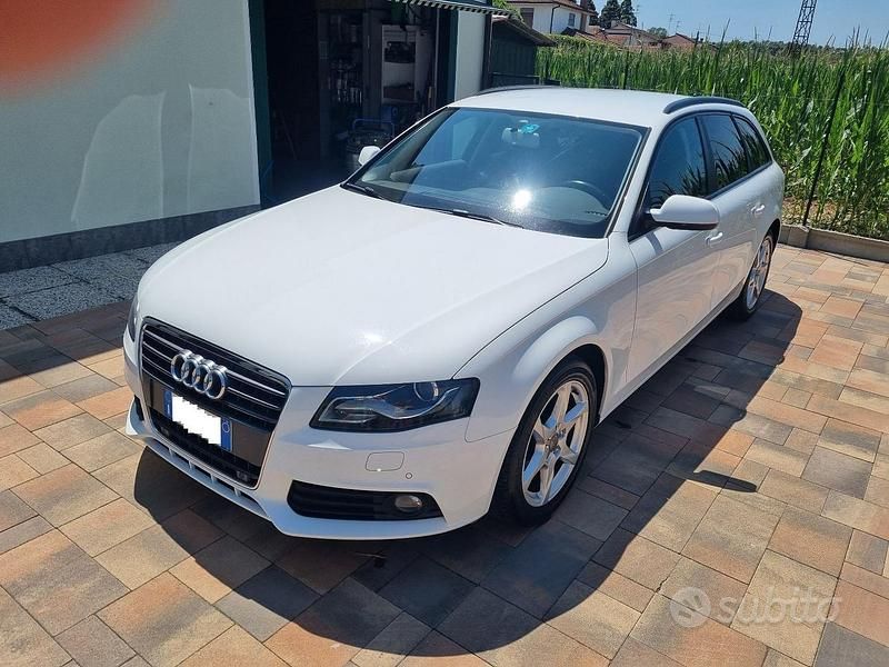 Usata 2011 Audi A4 Station wagon | 9500 € (Buon prezzo) - Immagine 1/4