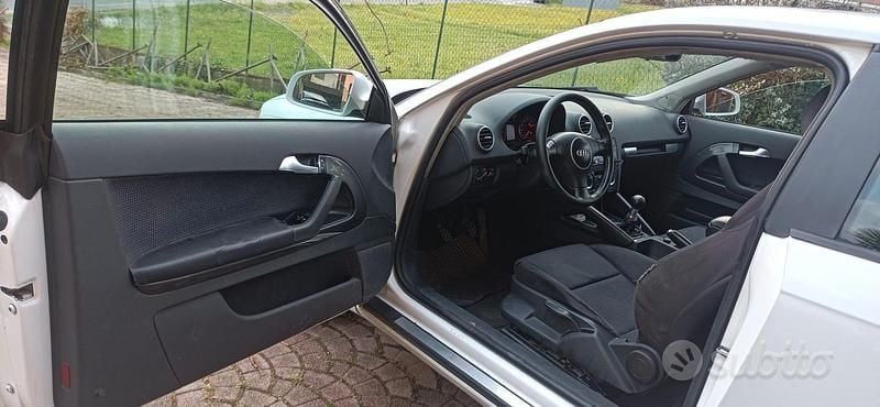 Usata Audi A3 Ambition 140 CV (102 kW) 2005 Bianco Utilitaria