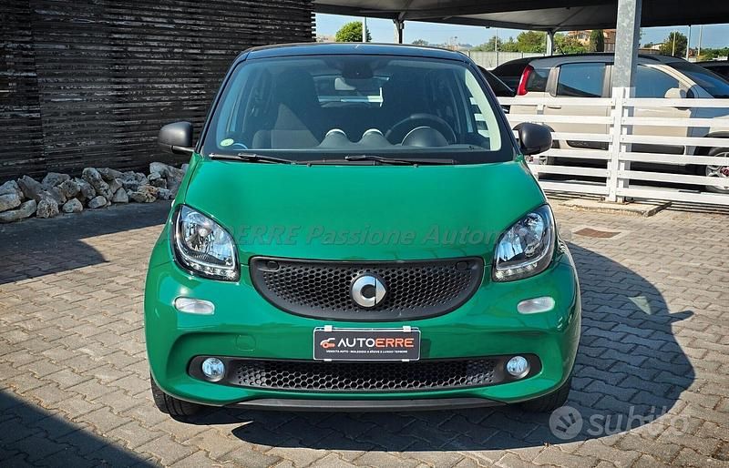Usata Smart ForFour Passion 71 CV (52 kW) 2017 Verde Utilitaria