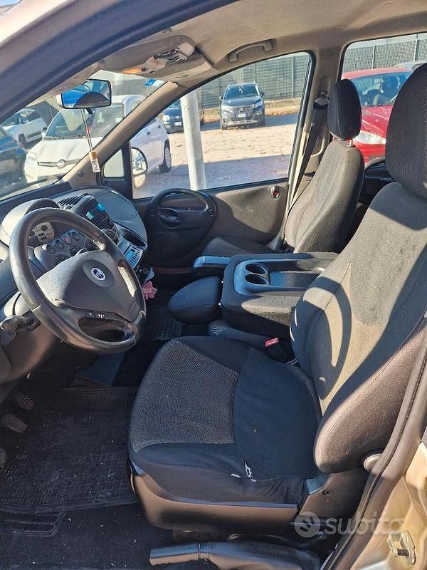 Usata Fiat Multipla 2007 Grigio Monovolume