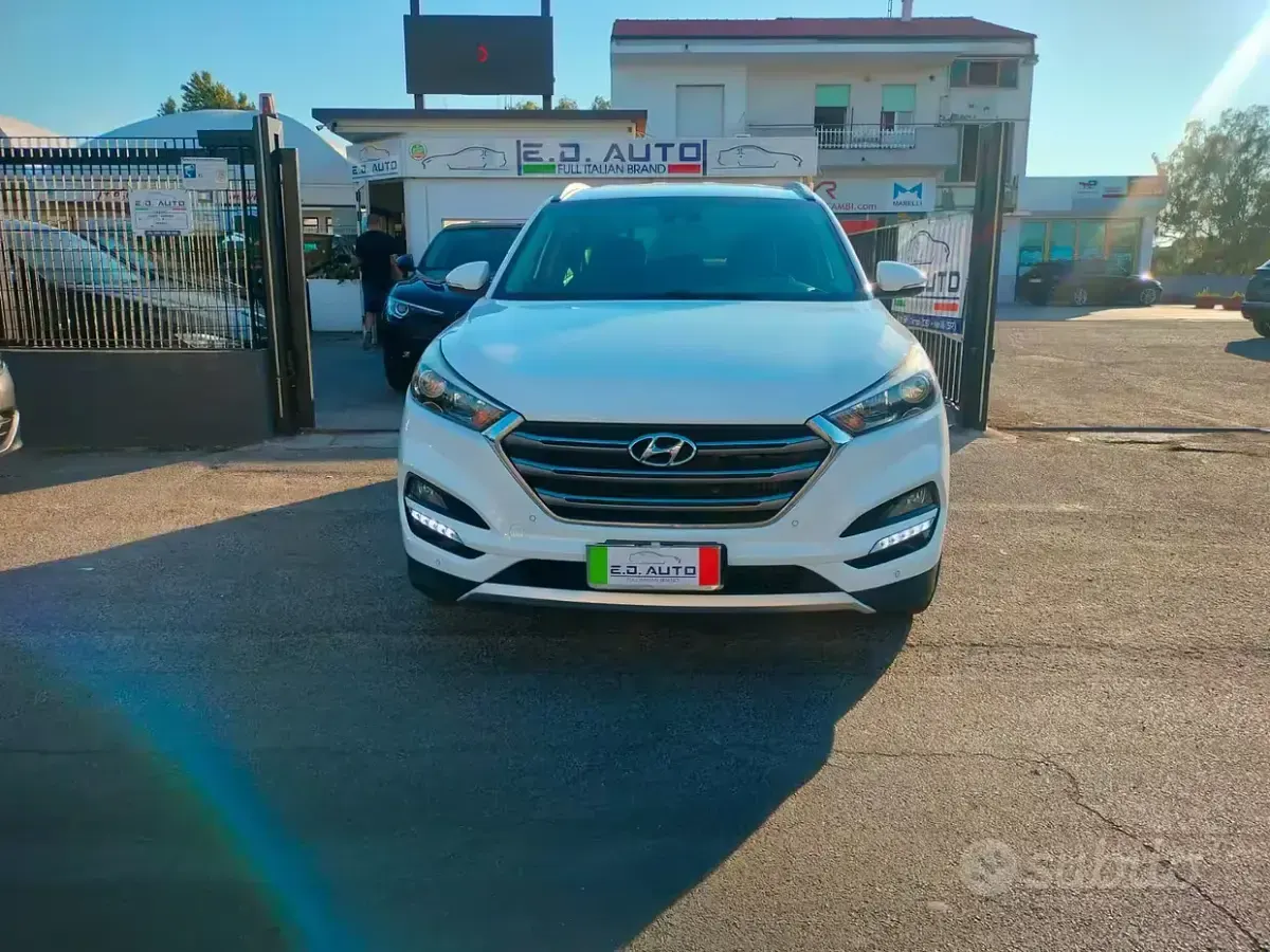 Usata Hyundai Tucson Edition 116 CV (85 kW) 2017 Bianco SUV
