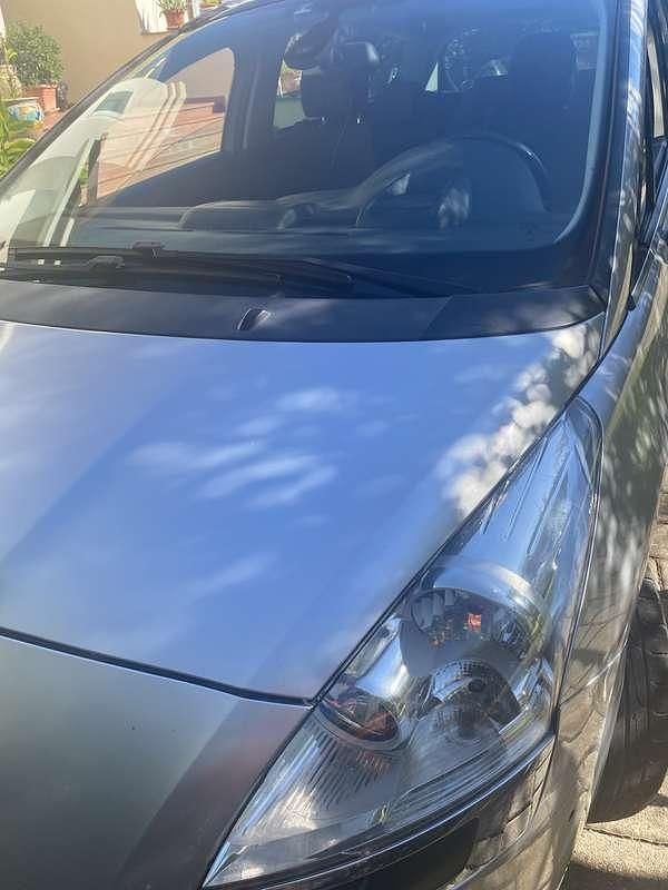 Usata Peugeot 5008 Business-Line 150 CV (110 kW) 2011 Grigio Monovolume