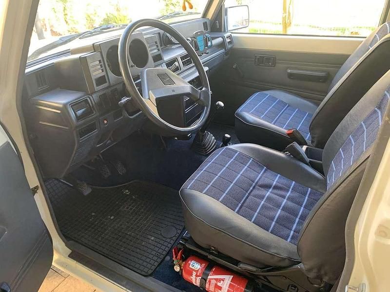 Usata Daihatsu Rocky 88 CV (64 kW) 1988 Bianco SUV