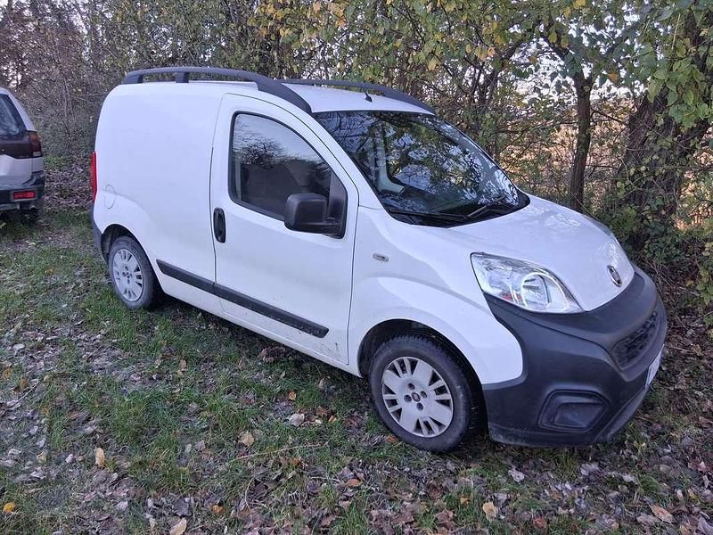 Usata Fiat Fiorino 80 CV (58 kW) 2018 Bianco Monovolume
