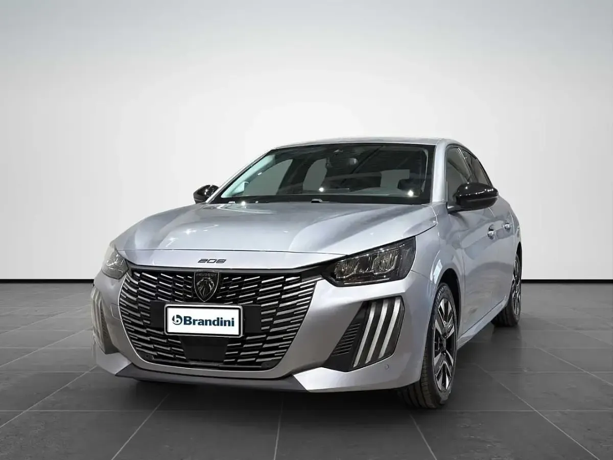 Usata Peugeot 208 Allure 101 CV (74 kW) 2025 Utilitaria