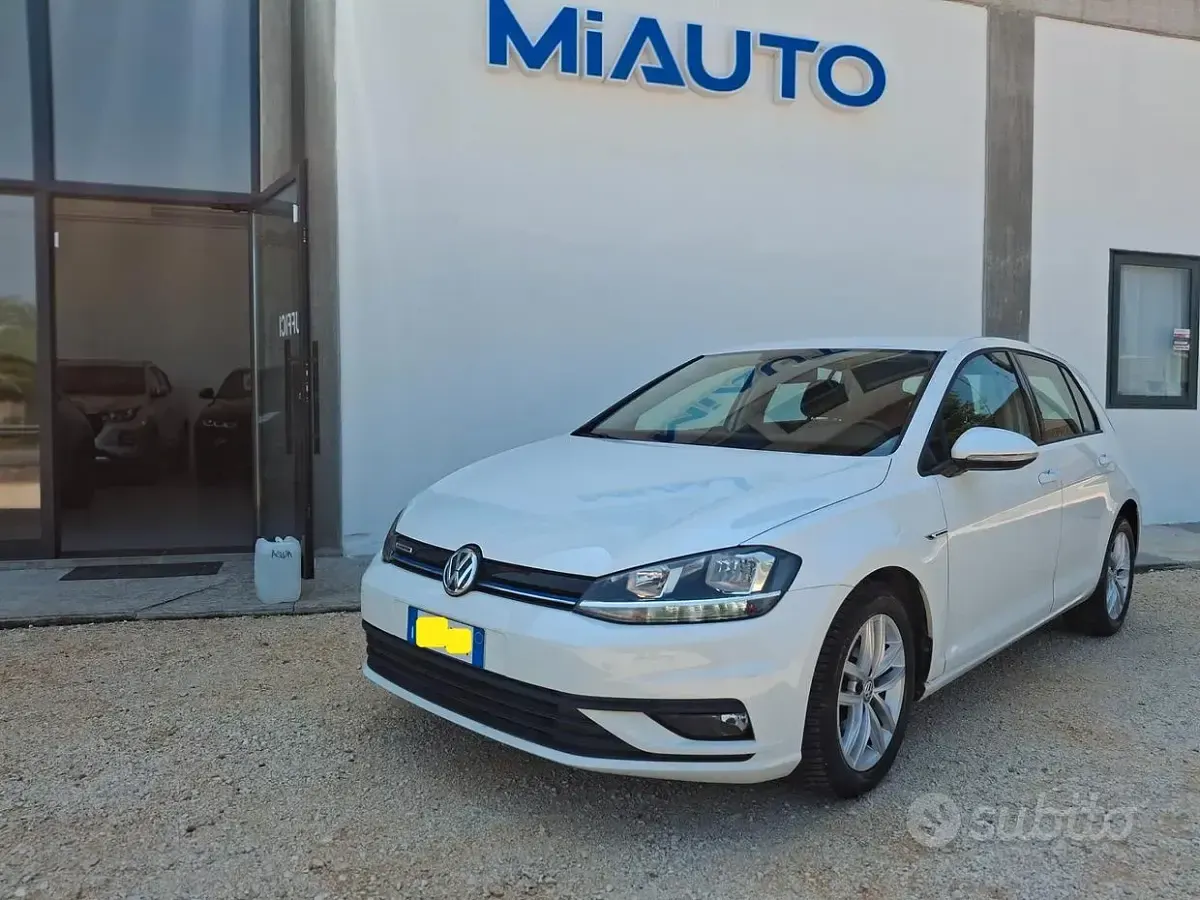 Usata VW Golf VIII Executive 130 CV (95 kW) 2020 Bianco Berlina