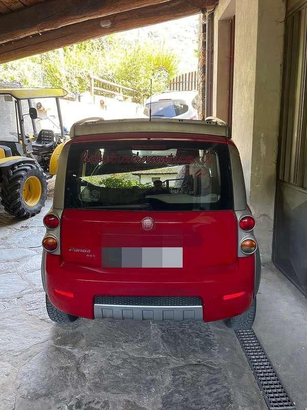 Usata Fiat Panda 4x4 Cross 95 CV (69 kW) 2010 Utilitaria