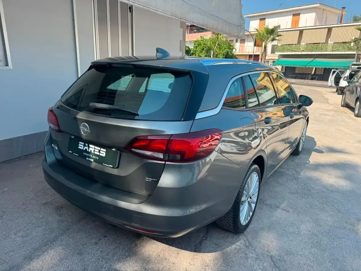 Usata Opel Astra Dynamic 110 CV (80 kW) 2018 Grigio Station wagon