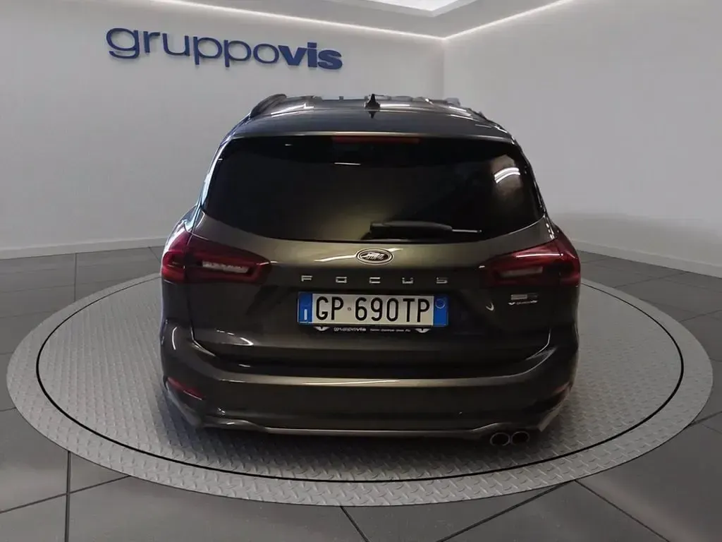 Usata Ford Focus ST-Line 125 CV (91 kW) 2023 Magnetic grey (metallizzato) Station wagon