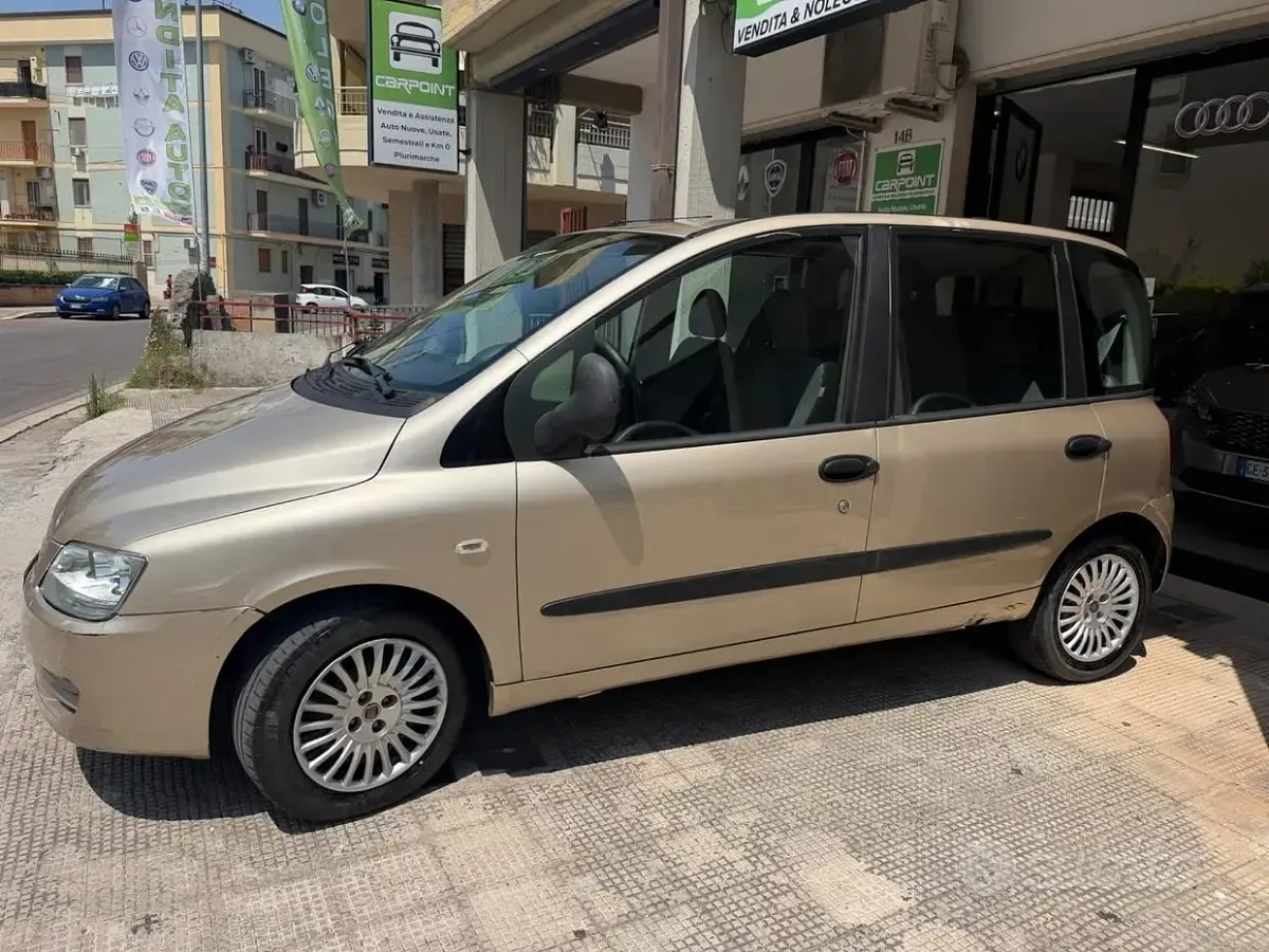 Usata Fiat Multipla Emotion 120 CV (88 kW) 2008 Marrone Monovolume