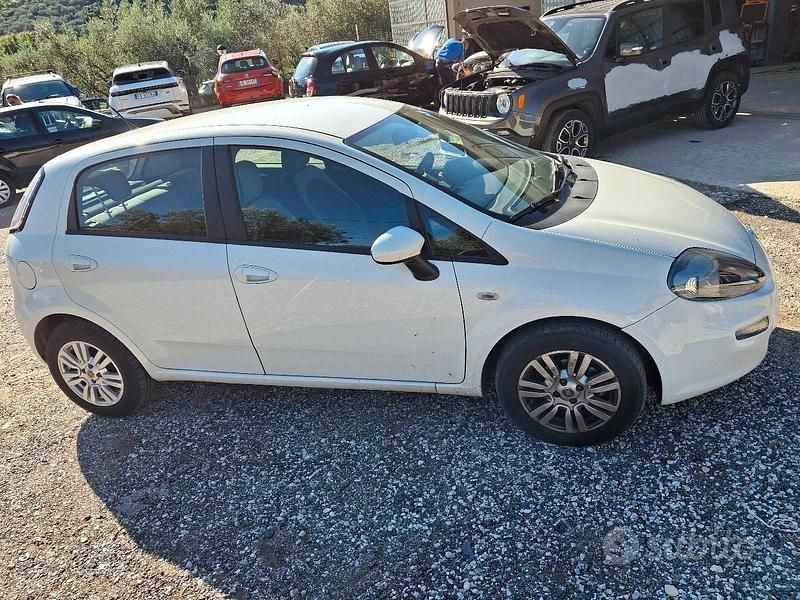 Usata Fiat Punto Evo 75 CV (55 kW) 2012 Bianco Utilitaria