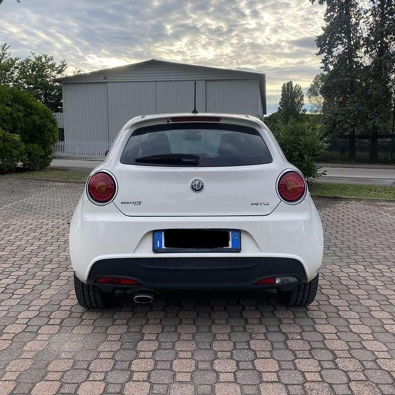 Usata Alfa Romeo MiTo 77 CV (56 kW) 2018 Utilitaria