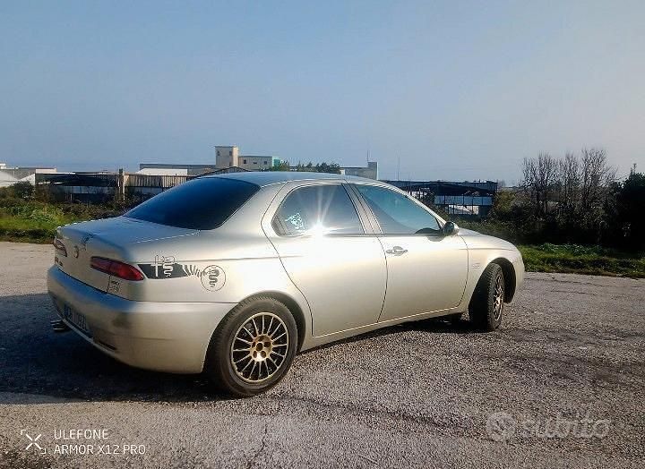 Usata Alfa Romeo 156 116 CV (85 kW) 2003 Grigio Berlina