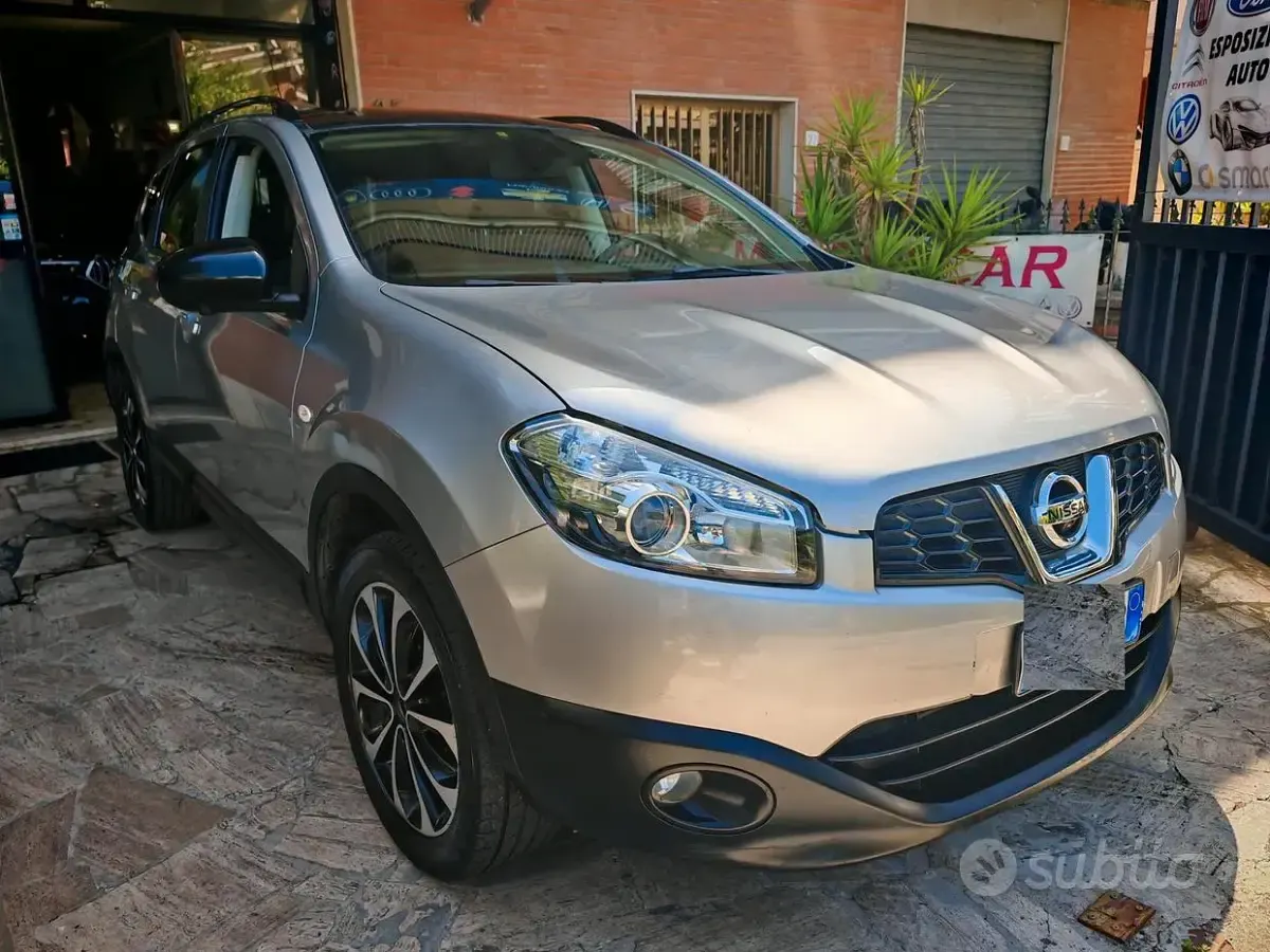 Usata Nissan Qashqai Tekna 131 CV (96 kW) 2013 Grigio SUV