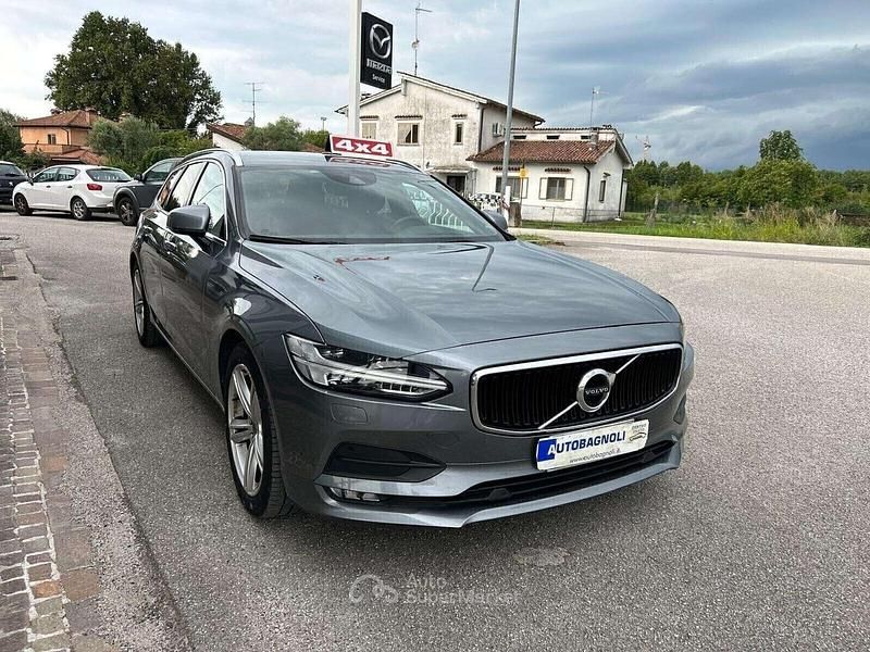 Usata Volvo V90 Business Edition 190 CV (139 kW) 2017 Grigio Station wagon