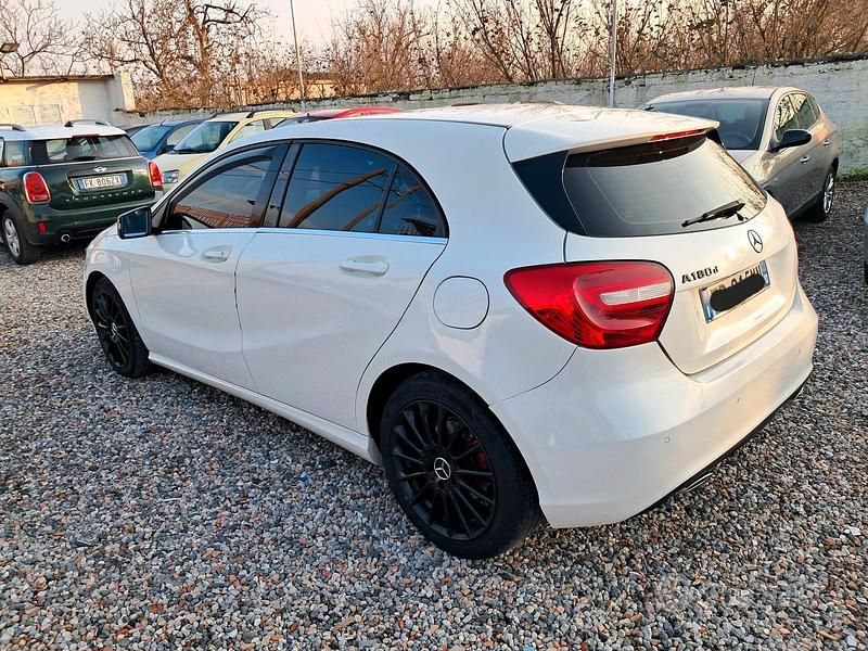 Usata Mercedes A180 109 CV (80 kW) 2012 Bianco Berlina