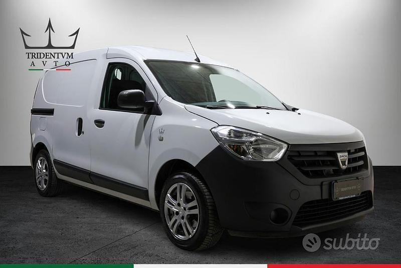 Gebraucht Dacia Dokker 95 PS (69 kW) 2021 Weiß Van / Kleinbus